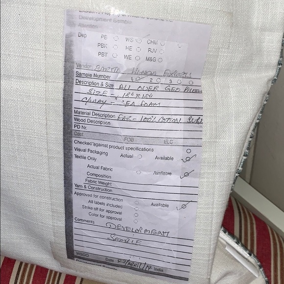 NWT Williams Sonoma All Over Geo Pillow Cover - Picture 10 of 10